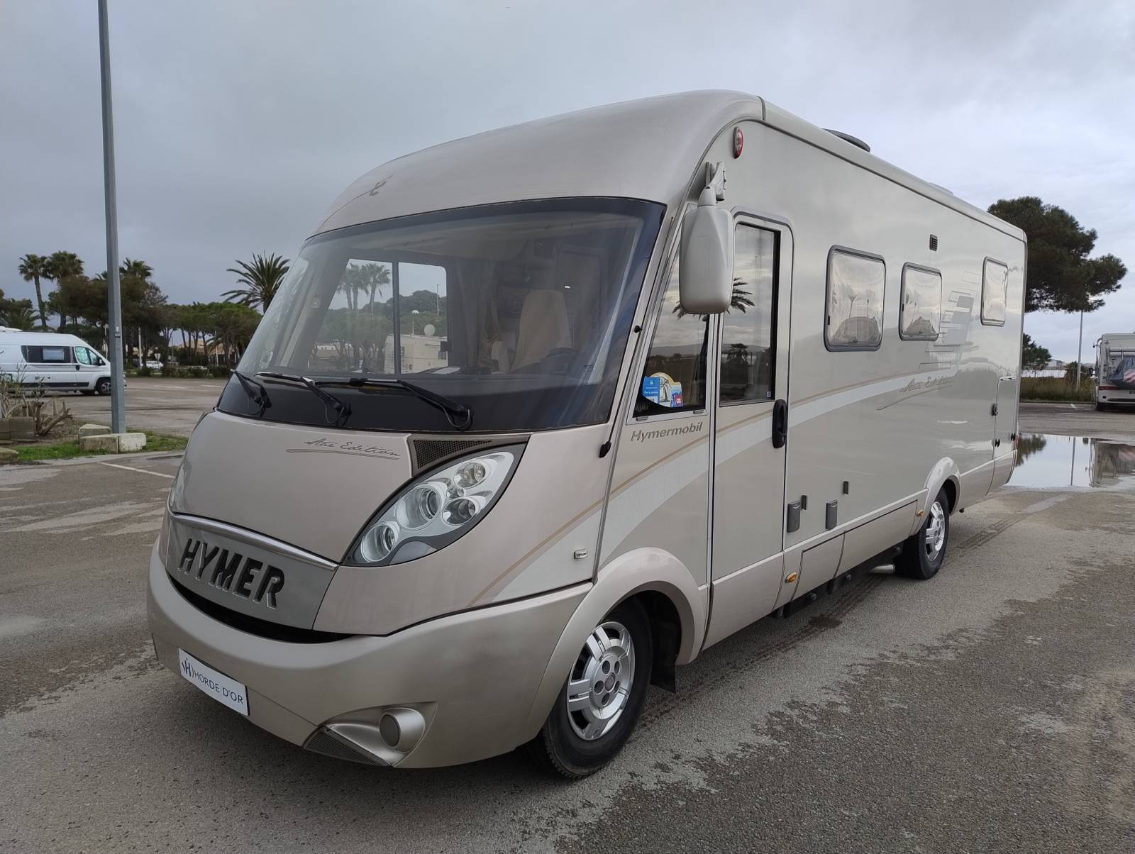 Superbe intégral Poids Lourd HYMER B698 SL Start Edition - 1° Main sur Fiat Ducato 3.0L 180CH en très bon état visible sur Palavas les Flots dans l'Hérault