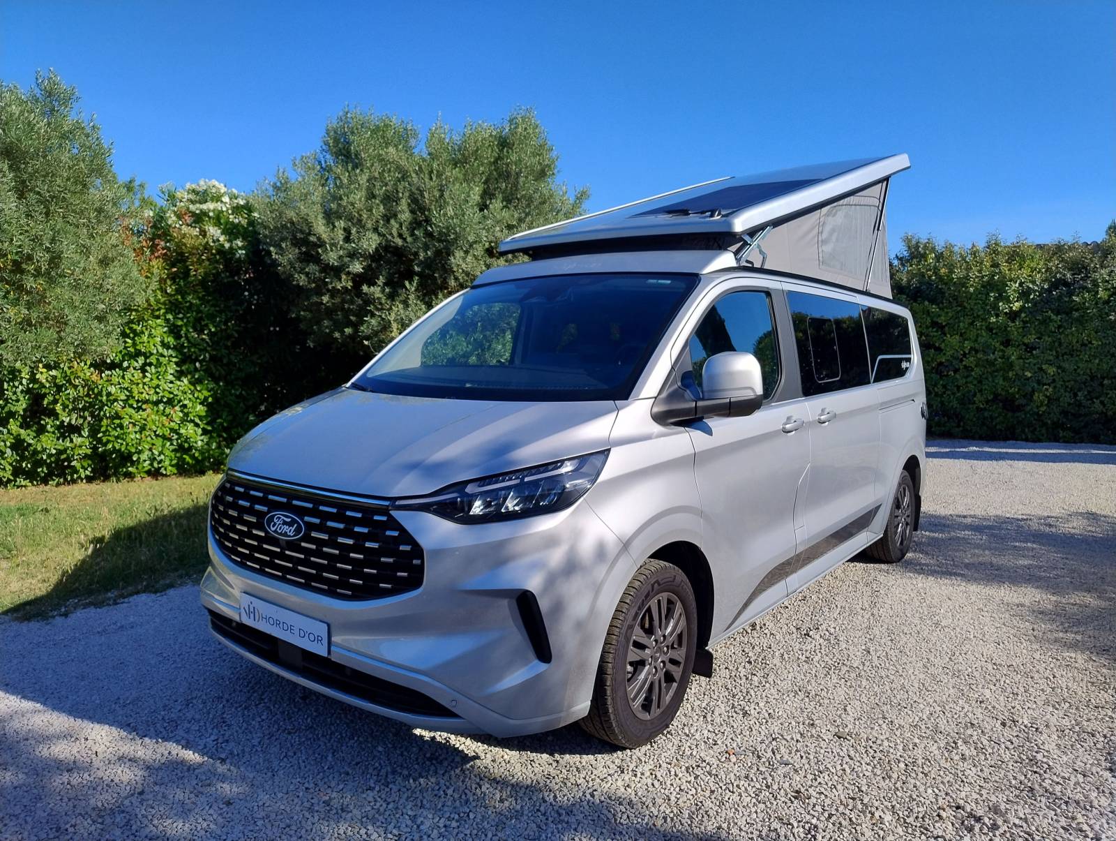 Van Aménagé STYLEVAN BELIZE sur Ford Transit 170CH boite Auto comme neuf avec 5.000 Kms et sous garantie constructeur visible sur Lauret dans l'Hérault