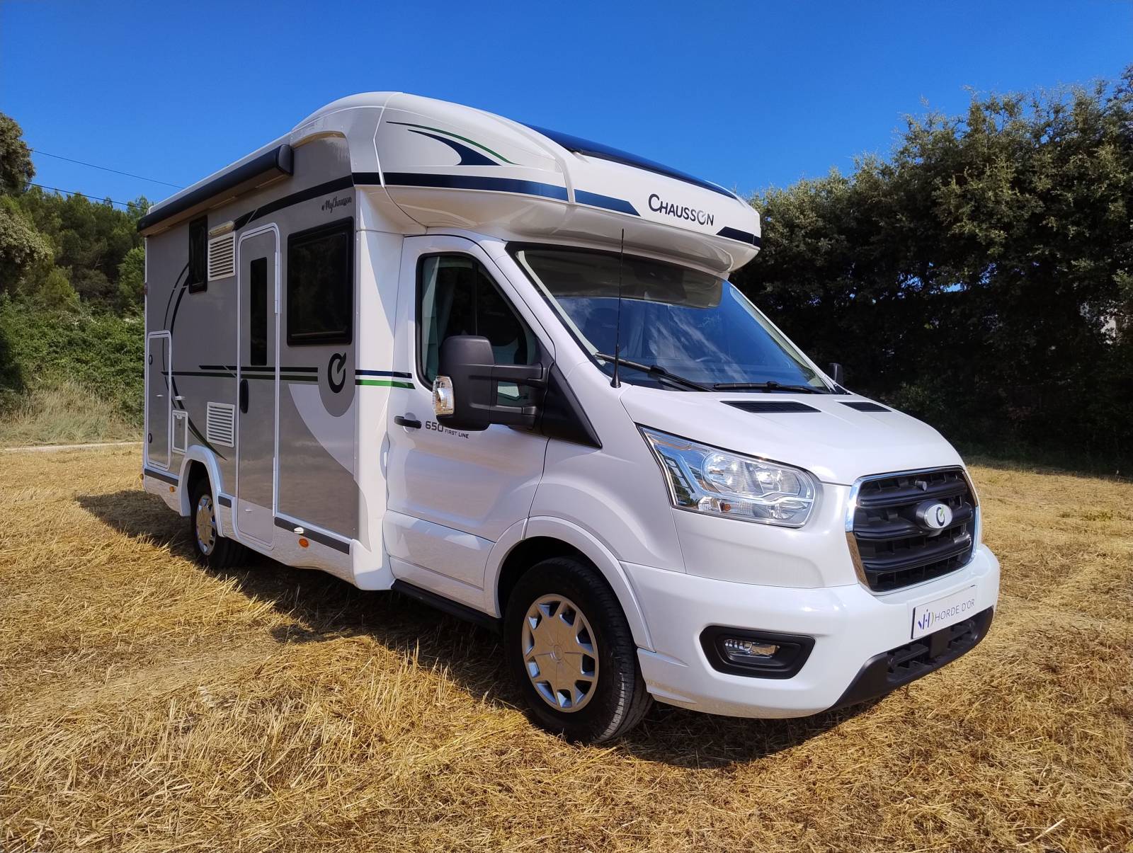 Profile compact CHAUSSON 650 FIRST LINE sur Ford Transit 2.0L 170CH de 1° Main avec seulement 3.400 Kms visible à Entre-Vignes dans l'Hérault