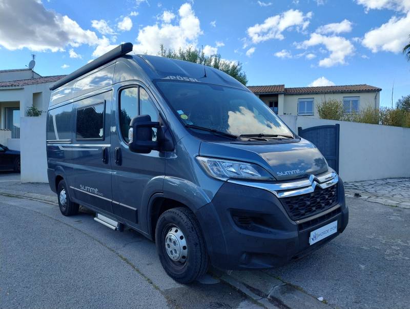 Fourgon compact du fabricant Allemand POSSL en version SUMMIT 540 avec lit transversal  - 1° Main - visible sur Mauguio dans l'Hérault