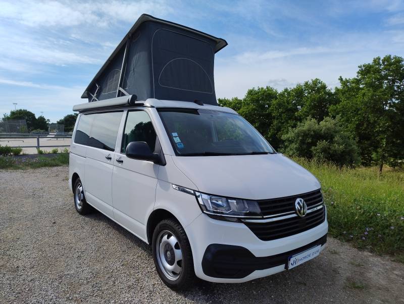 Van aménagé VW CALIFORNIA T6 COAST en parfait état, bien équipé et visible aux environs de Montpellier (34)
